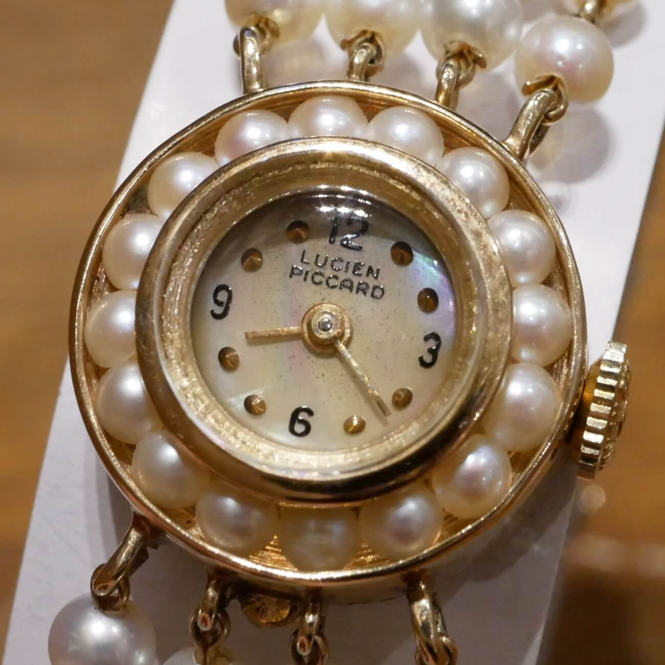 LUCIEN PICCARD ROUND MODEL