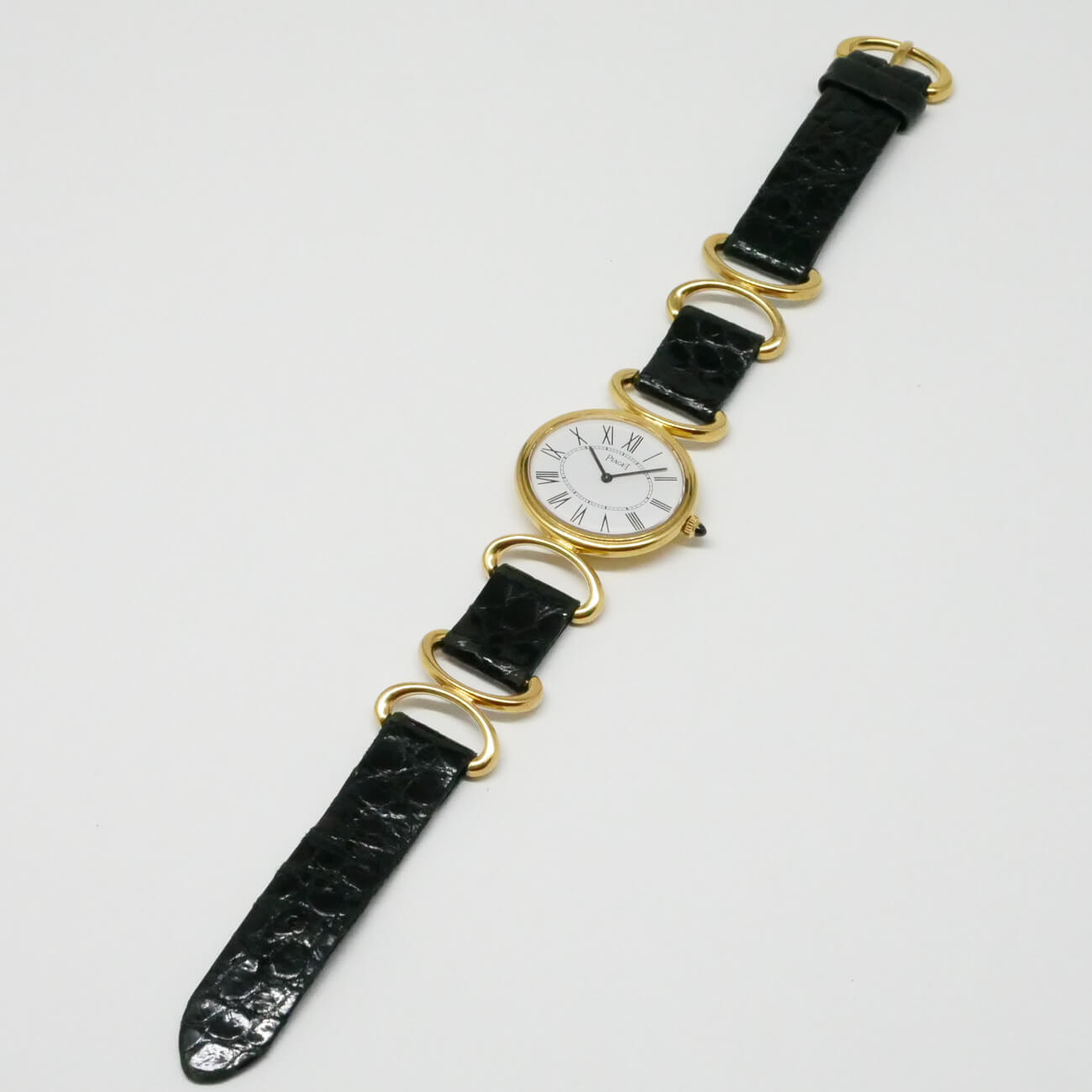 PIAGET ROUND MODEL