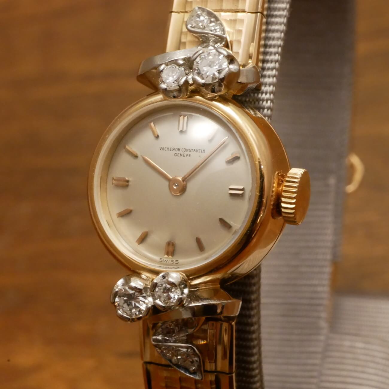 VACHERON&CONSTANTIN ROUND MODEL