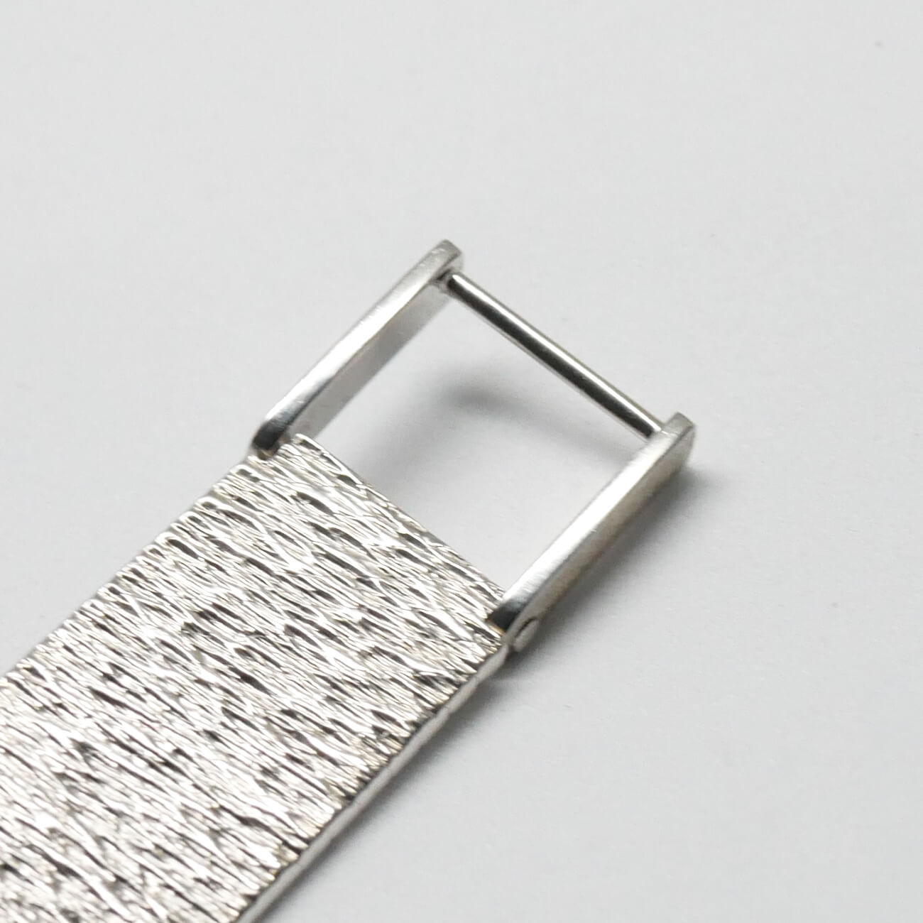 AUDEMARS PIGUET ROUND MODEL