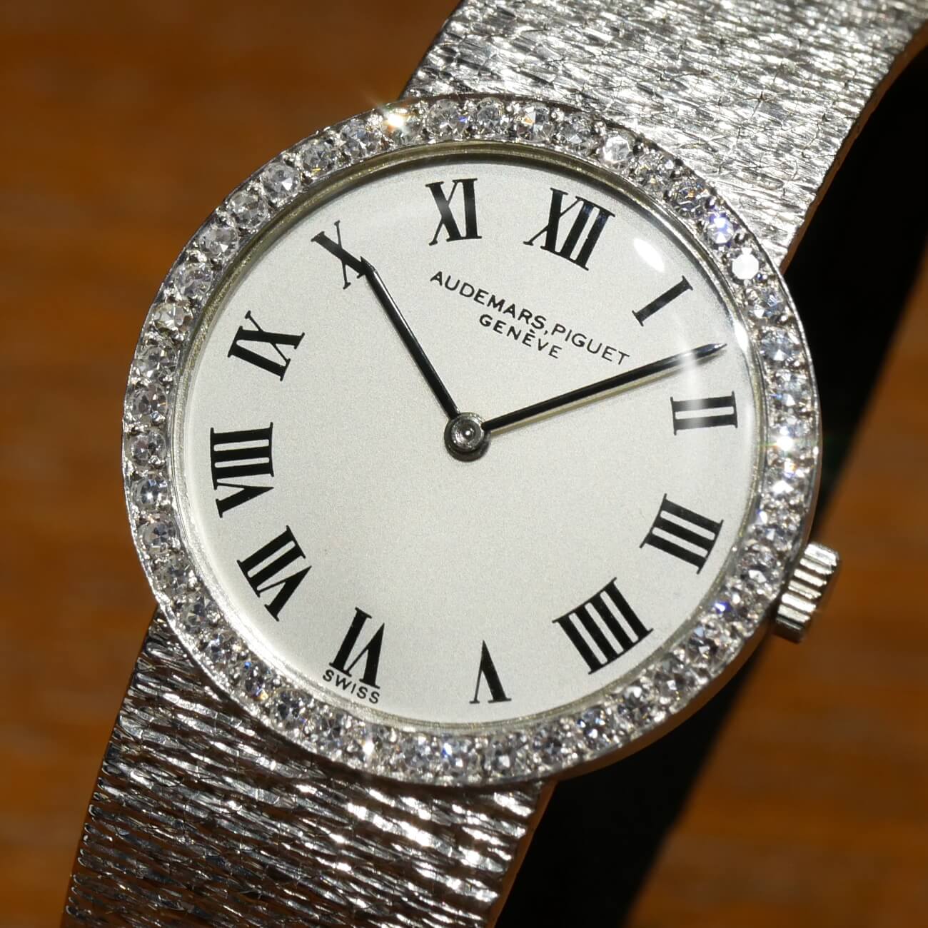 AUDEMARS PIGUET ROUND MODEL