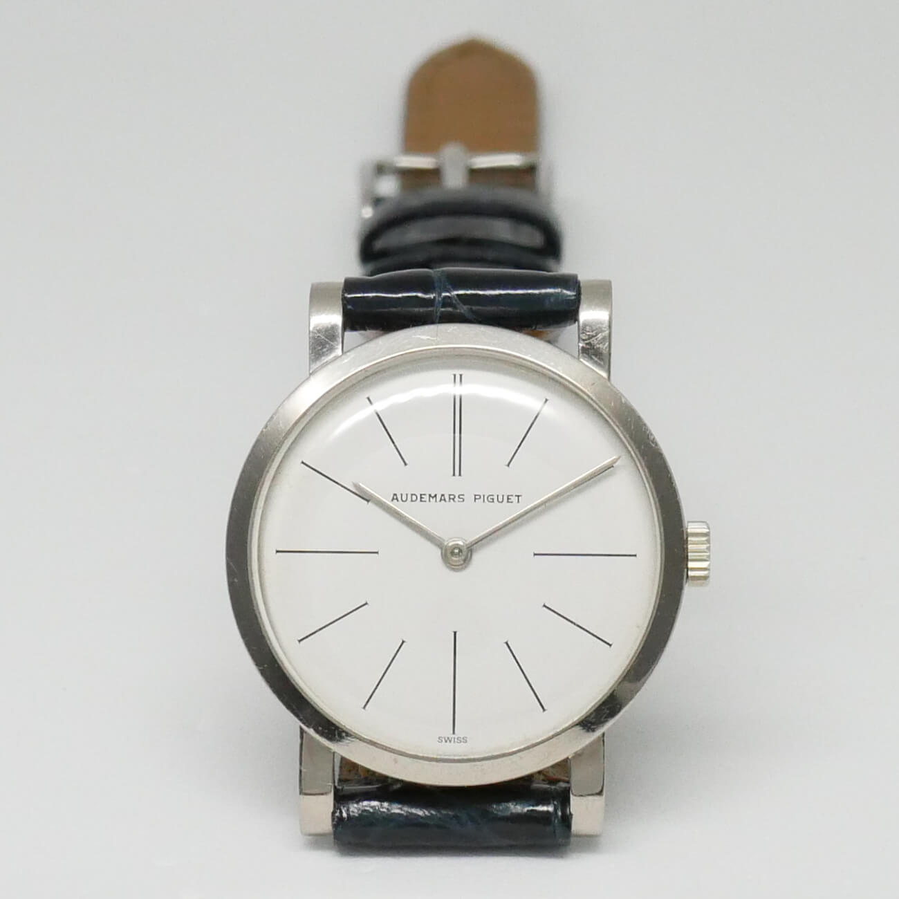 AUDEMARS PIGUET ROUND MODEL