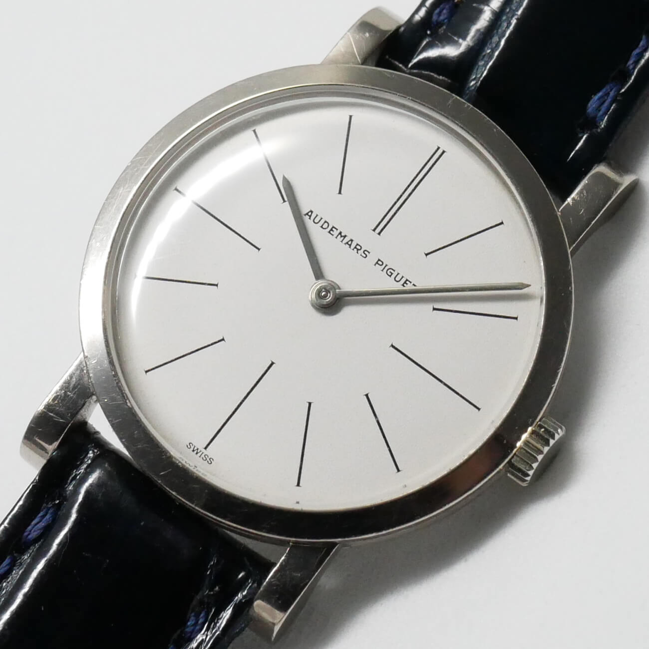 AUDEMARS PIGUET ROUND MODEL