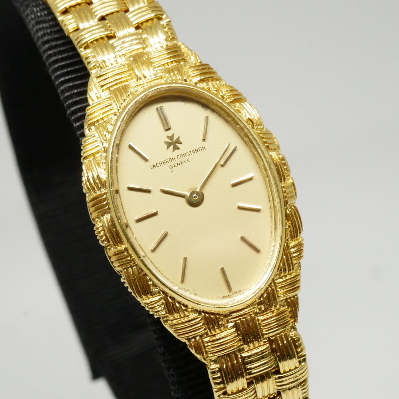 VACHERON&CONSTANTIN BACK WIND