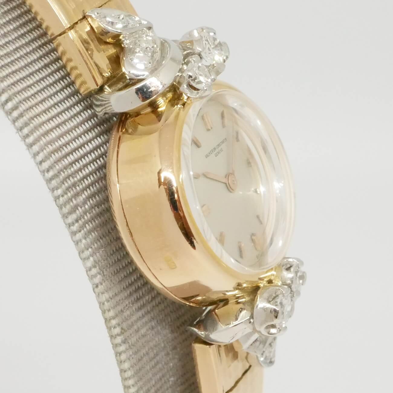 VACHERON&CONSTANTIN ROUND MODEL