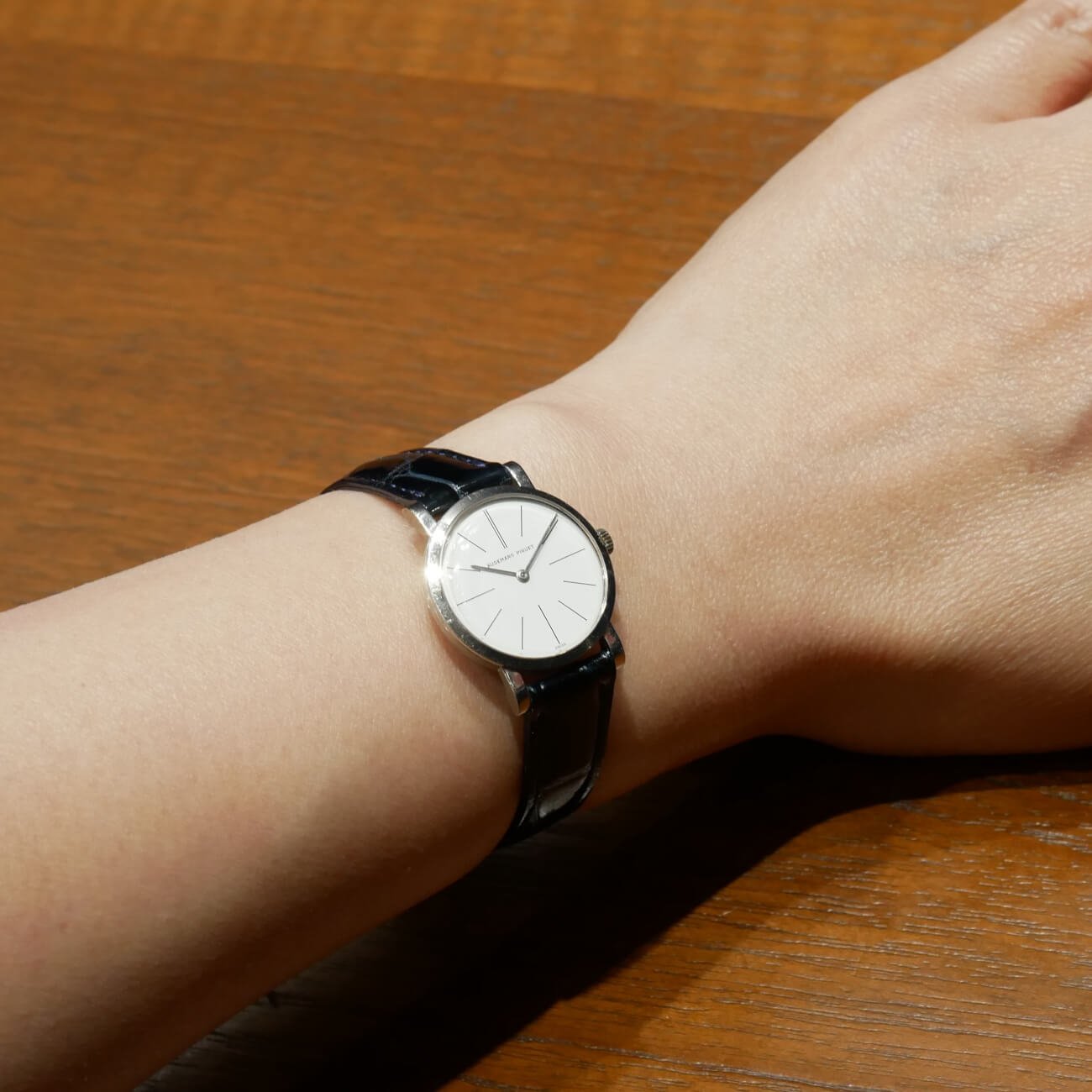 AUDEMARS PIGUET ROUND MODEL