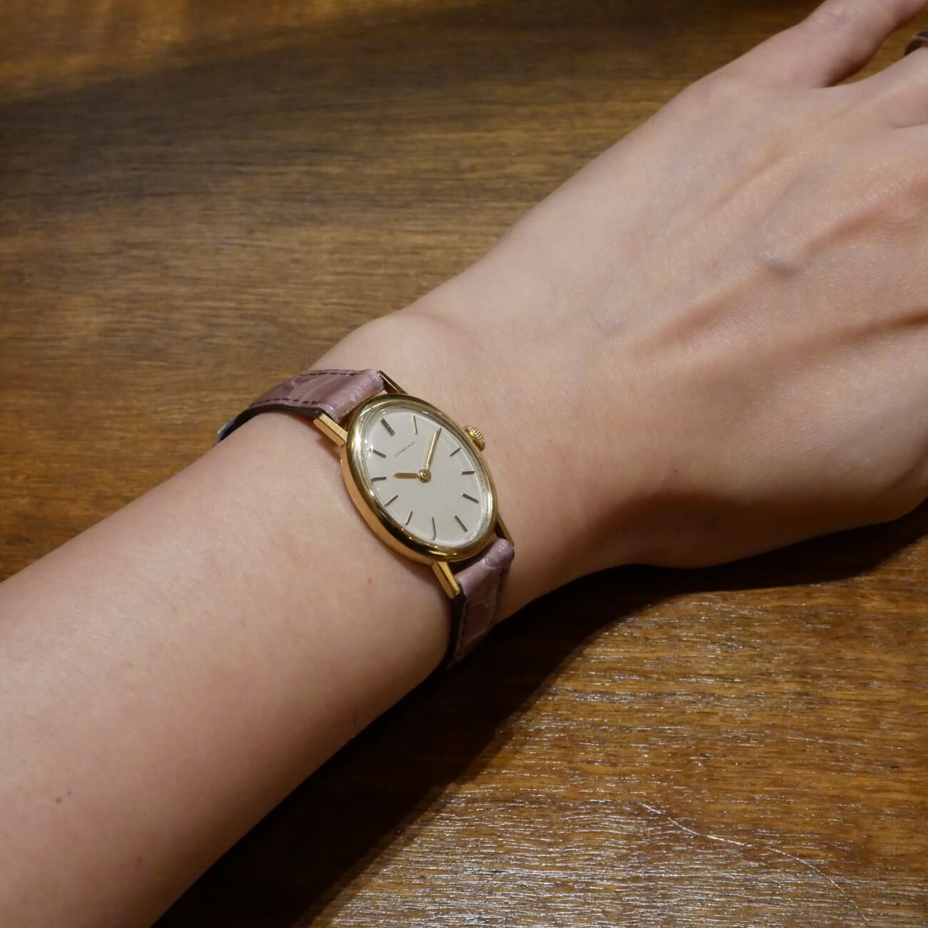 TIFFANY&CO. ROUND MODEL