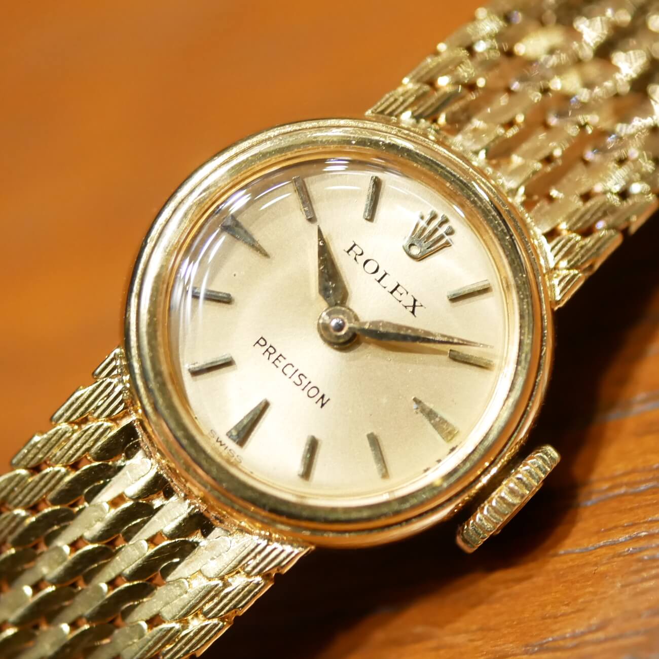 ROLEX ROUND MODEL