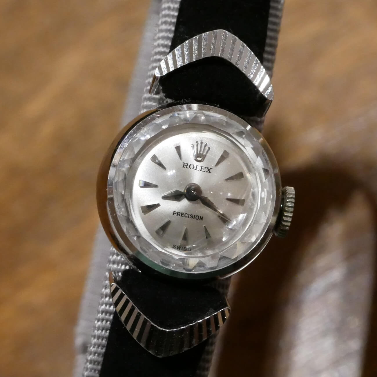 ROLEX ROUND MODEL