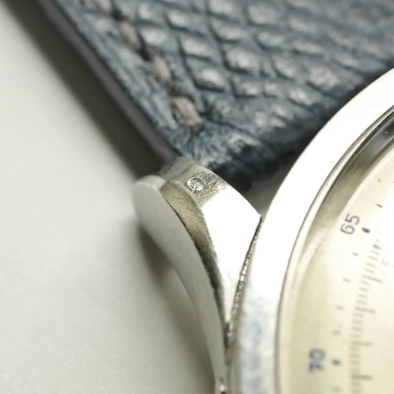 UNIVERSAL DATO-COMPAX