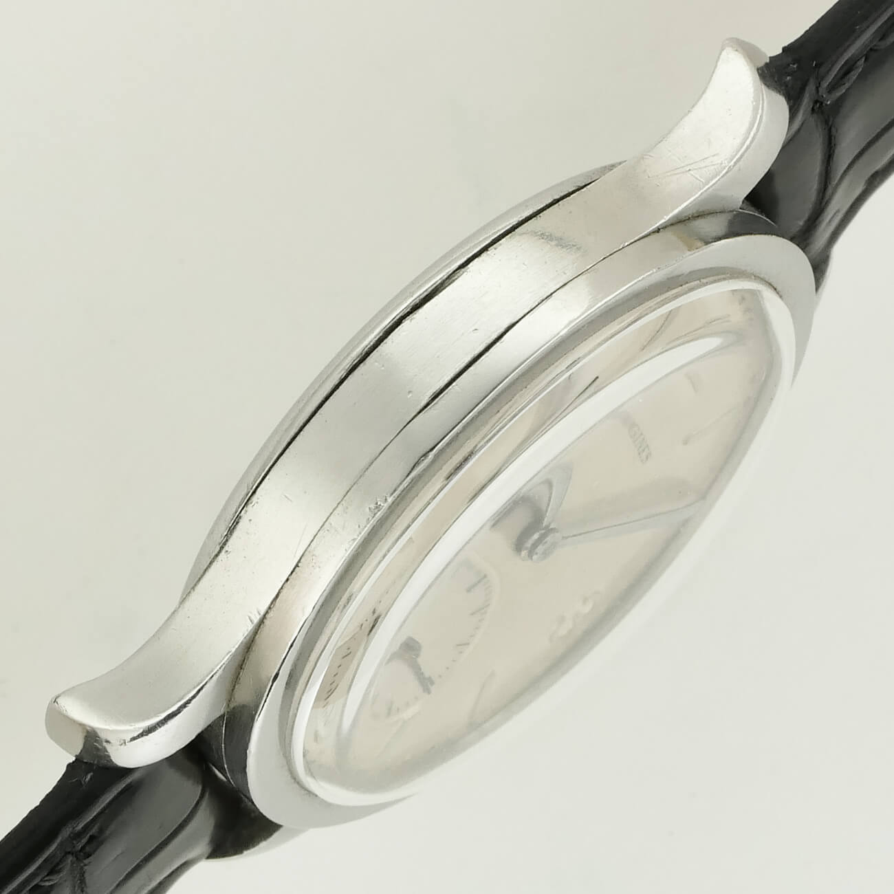 LONGINES ROUND MODEL