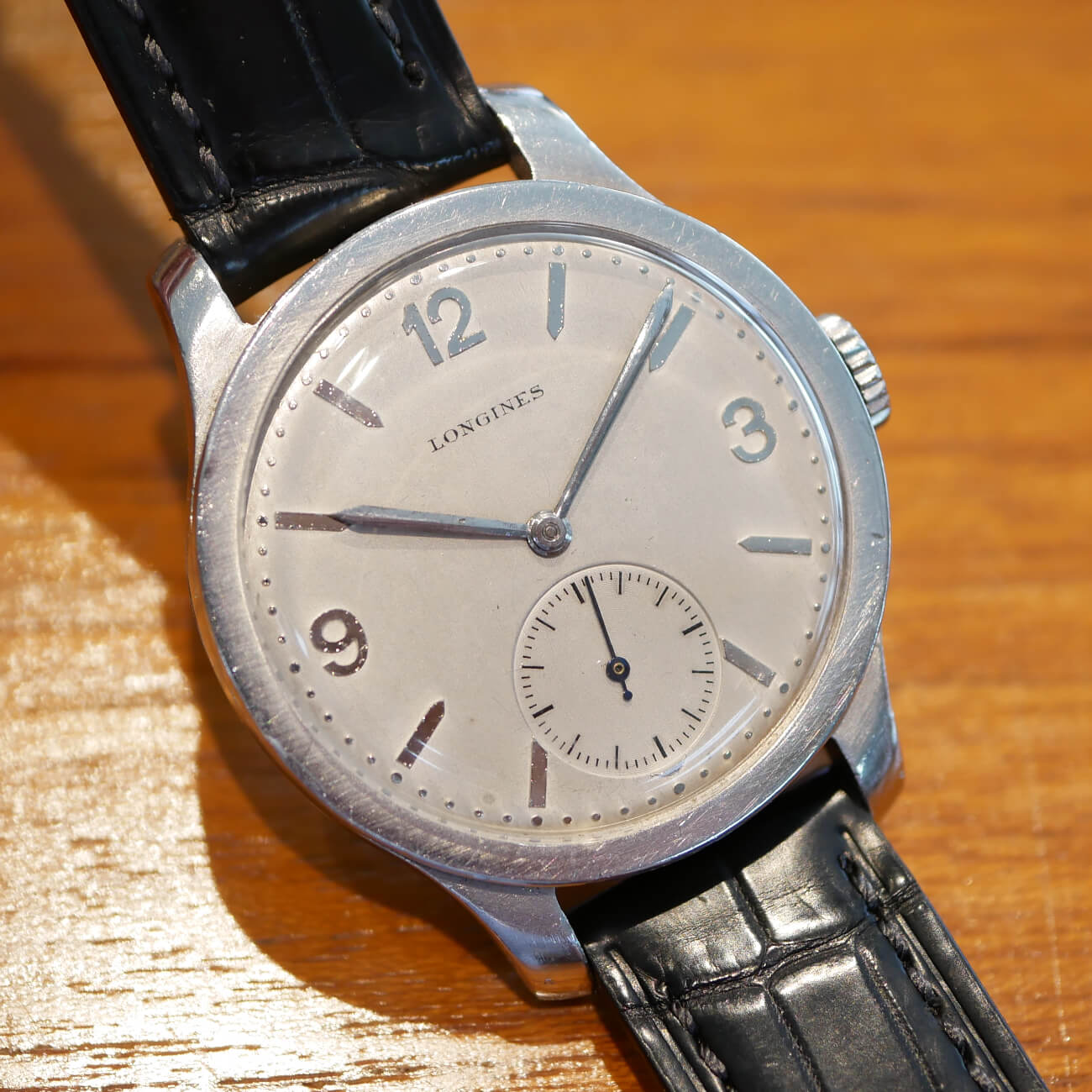 LONGINES ROUND MODEL
