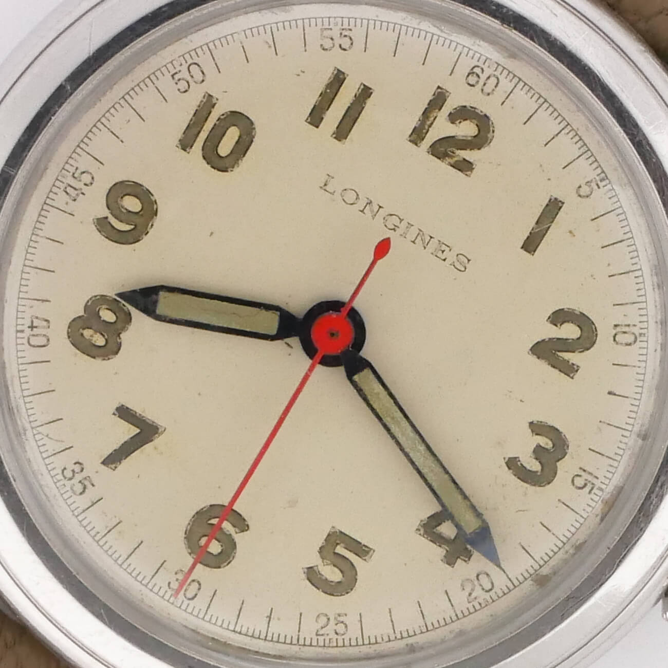 LONGINES ROUND MODEL