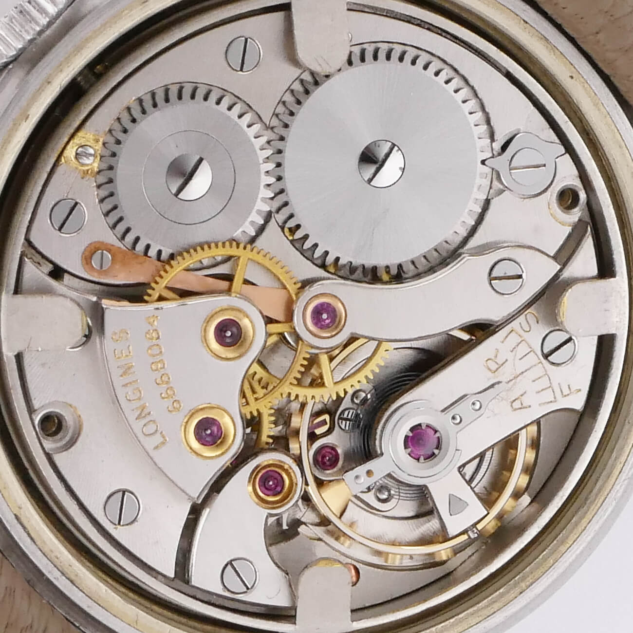 LONGINES ROUND MODEL