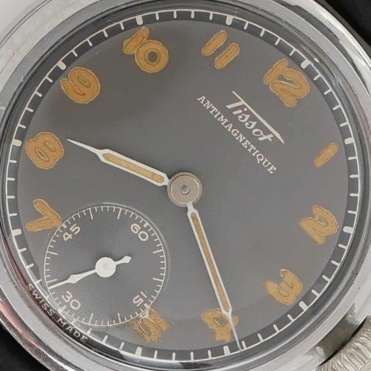 TISSOT ROUND MODEL
