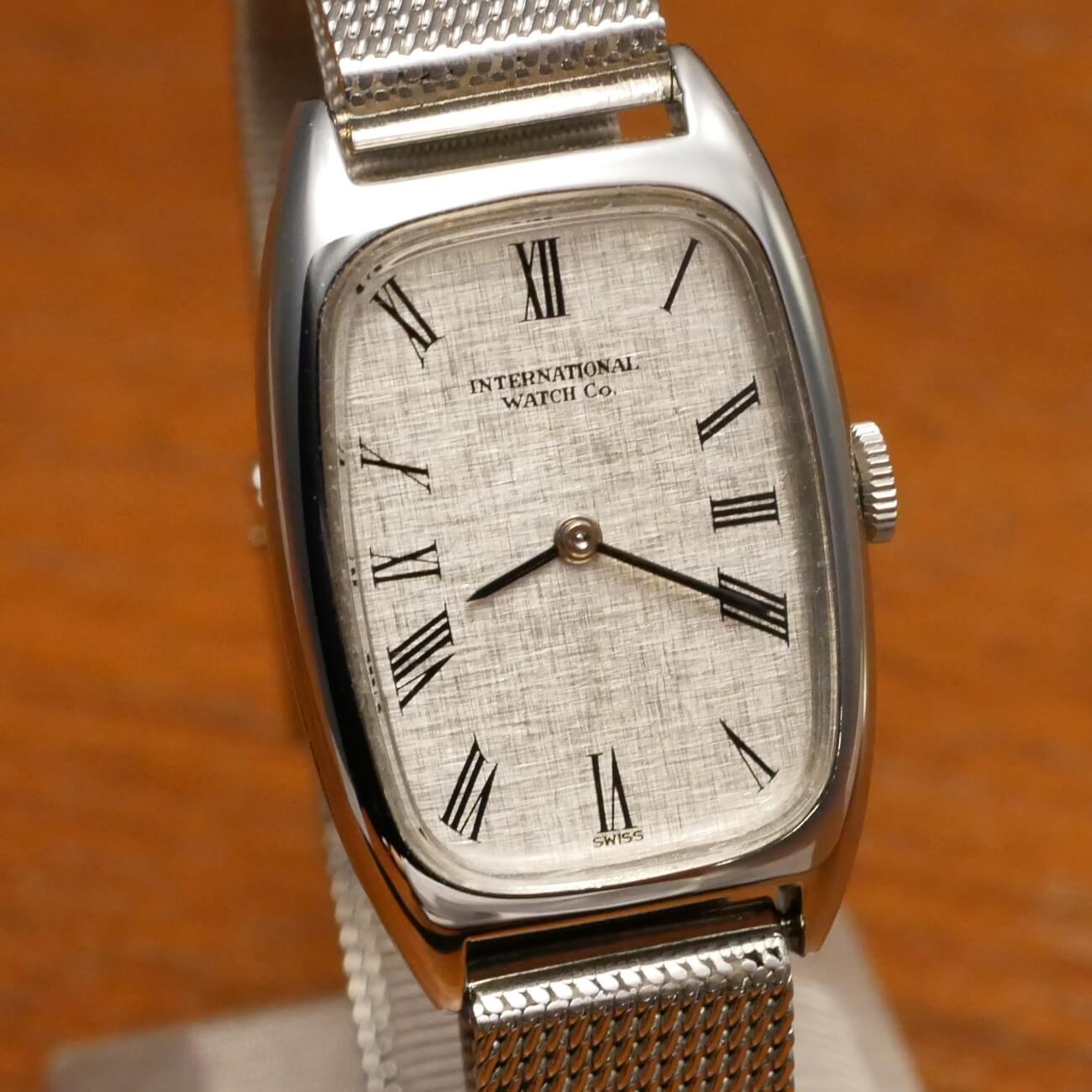 IWC RECTANGLE MODEL