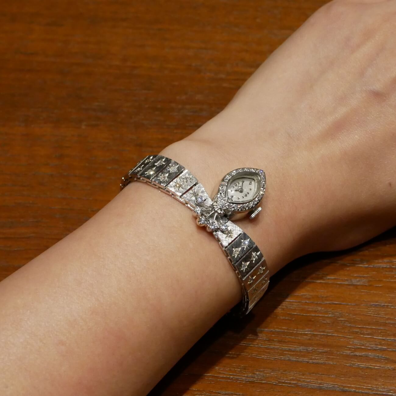 LUCIEN PICCARD ROUND MODEL