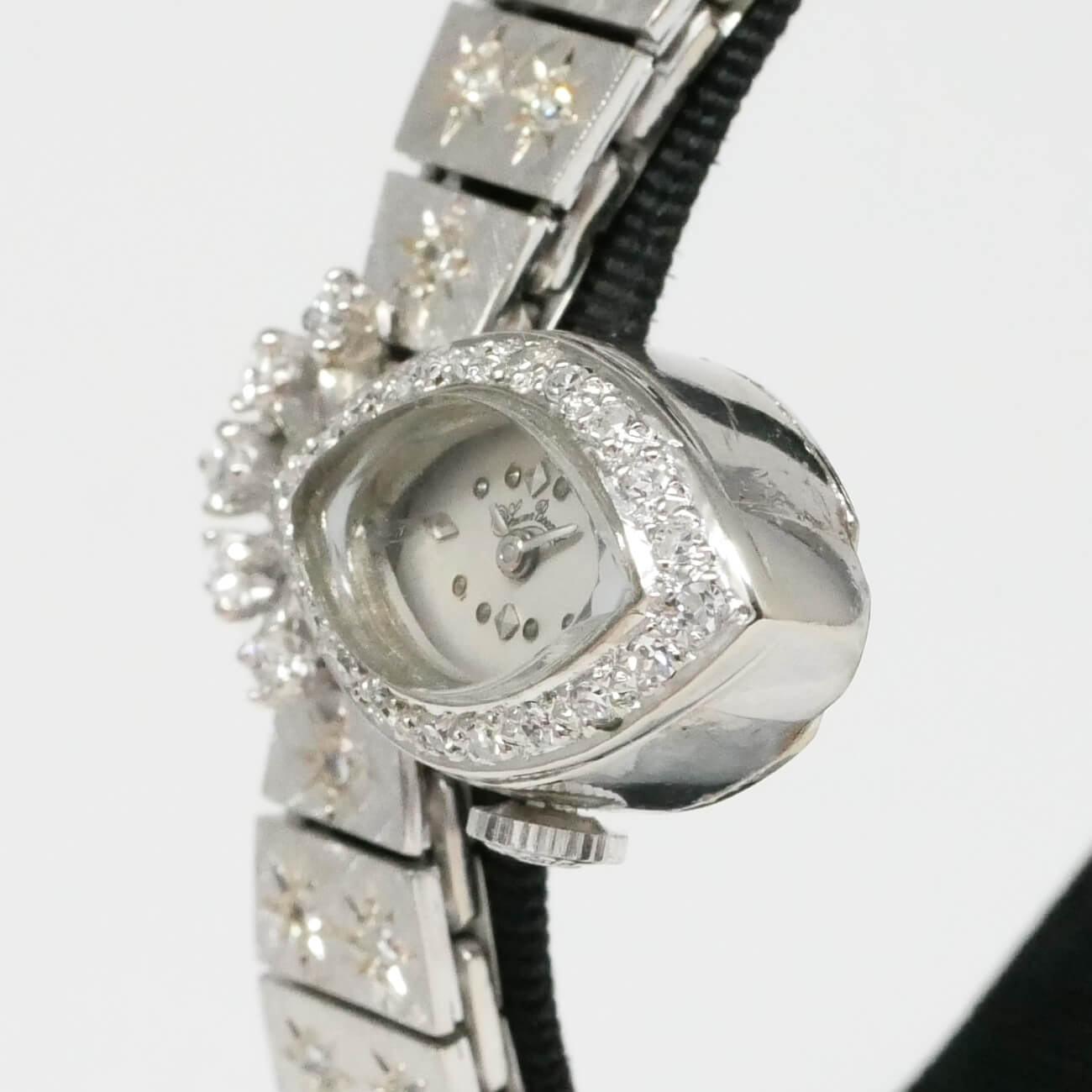 LUCIEN PICCARD ROUND MODEL