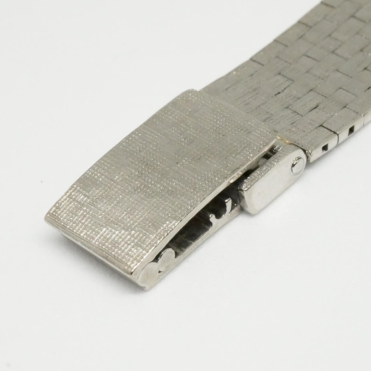 AUDEMARS PIGUET ROUND MODEL